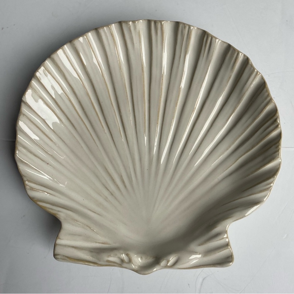 Scallop Shell Plate Trinket Dish 7.5” Ceramic Ivory Realistic Candy Decor New